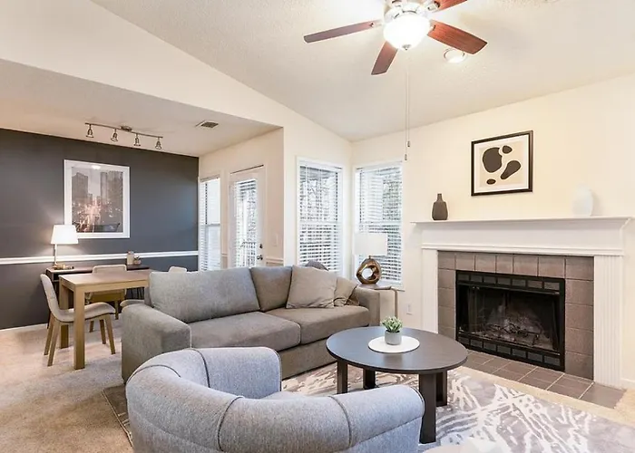 Landing Modern Apartment With Amazing Amenities